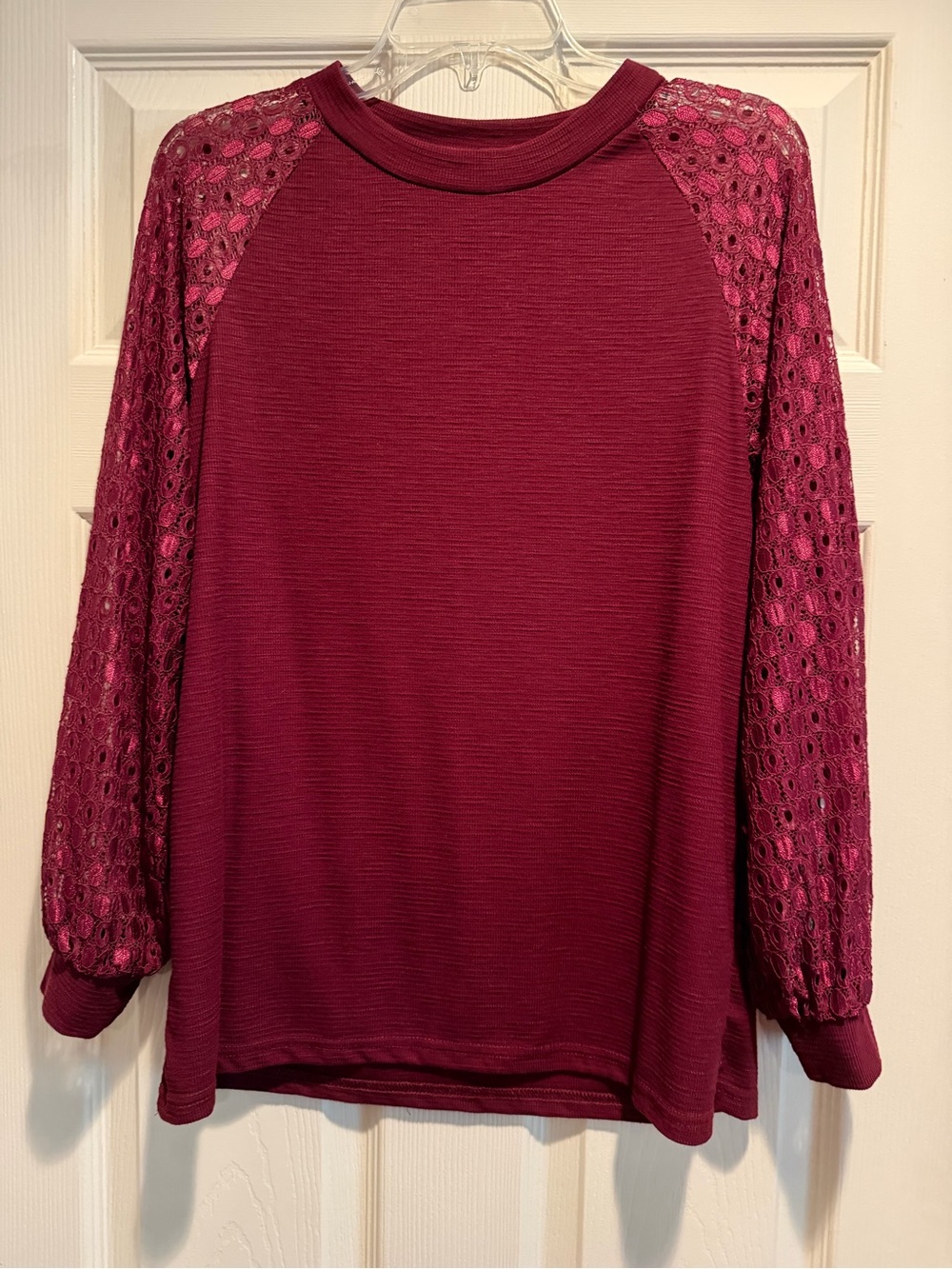 Womens Lace-Sleeve Pullover Top - Burgundy